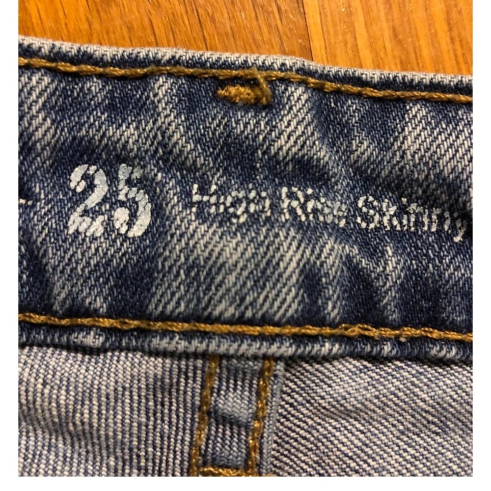 Levi’s - Picture 4 of 5